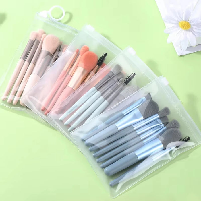 Liplns 8-Piece Mini Soft Makeup Brush Set – Wool Fiber, Foundation, Blush & Eyeshadow, Beginner-Friendly, Skin / Pink